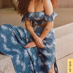 Lulus - Dusty Blue Floral Print Two-Piece Maxi Dress - Medium